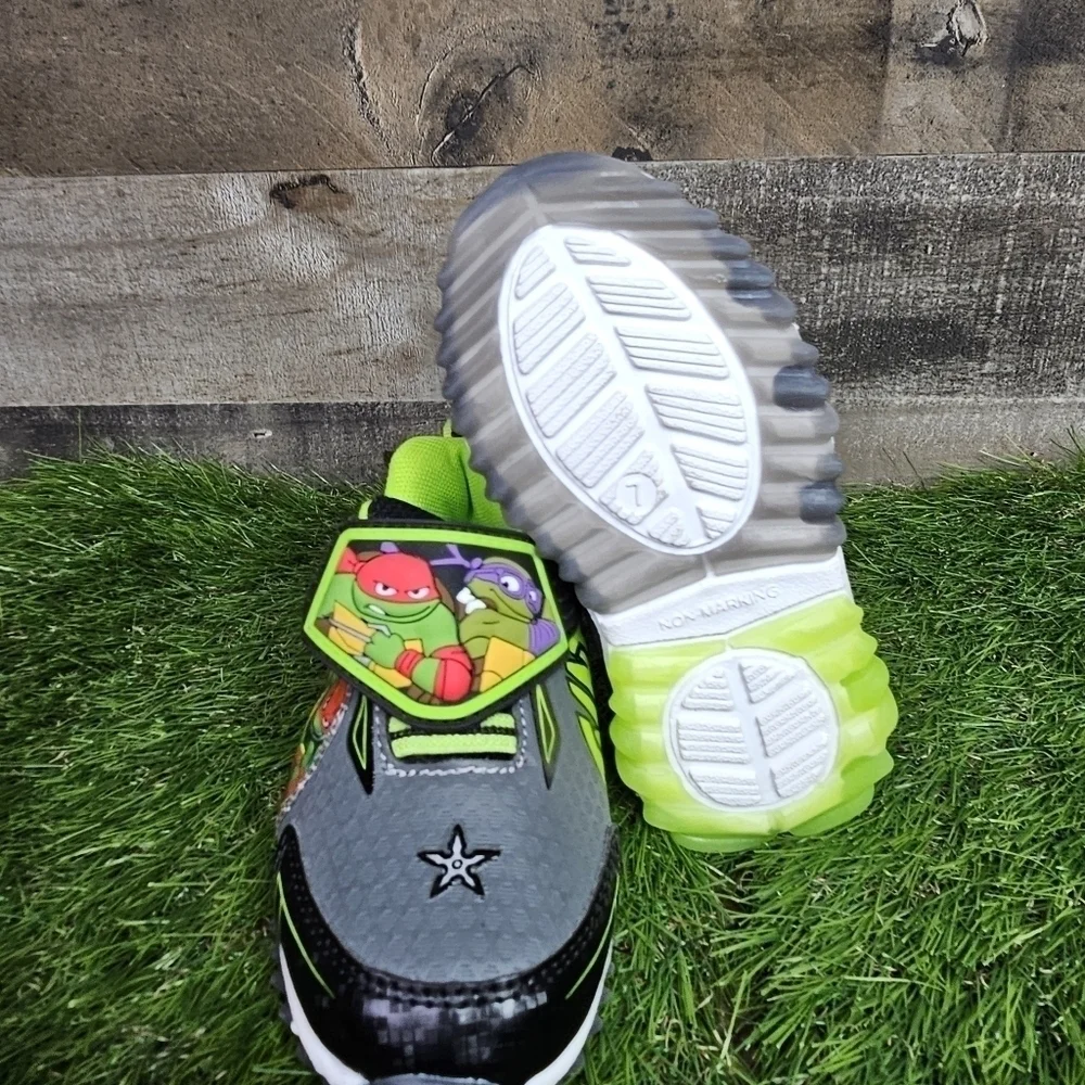 New Mutant Ninja Turtles Light-Up Sneakers | 7